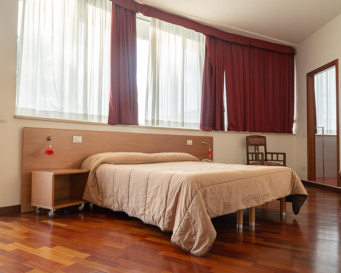 Hotel All'Oasi Paese Eksteriør billede