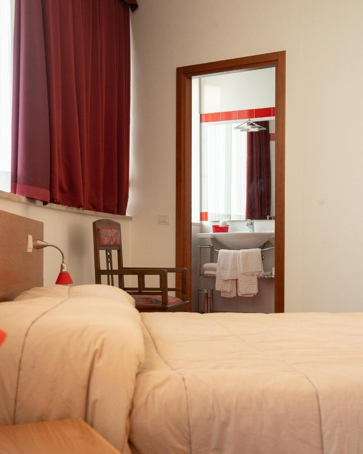 Hotel All'Oasi Paese Eksteriør billede