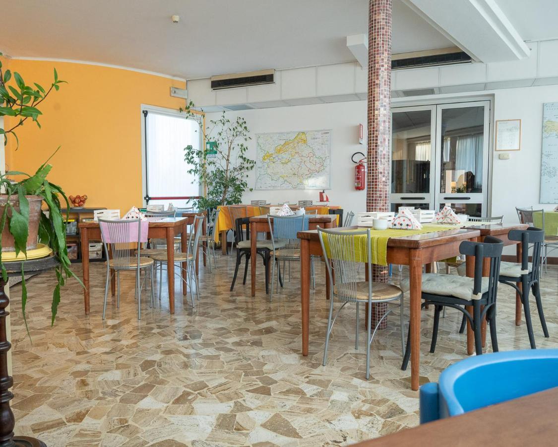 Hotel All'Oasi Paese Eksteriør billede